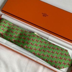 Hermès Paris Men’s Necktie NWT